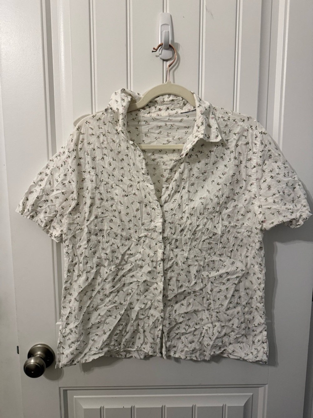 White Floral Button-Up Short Sleeve Shirt